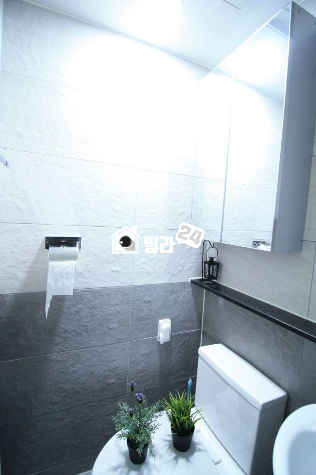 경기 성남중원구 하대원동 ●● 하대원동 내실있는 신축현장!!! ●● 딱좋은구조에요~~!!!! 붙박이장도 있어요~~!!!! 가격도 착하네요~~!!!! 차분한 색감 인테리어 포근한 집이에요~~~✨✨ 분양 매물번호 33179 사진 4