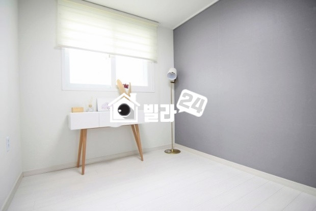경기 구리시 수택동 ◈◈ 수택동 신축 쓰리룸!! ◈◈모던감성 깔끔한 인테리어!!! 왕숙천이 흘러요~~!!!!! 검배근린공원도 가까워요~~!!!!!! 서울과 접근성 좋은 이 곳~~!!! 꼭 보셔야 할 집~~~❤❤❤ 분양 매물번호 33390 사진 4