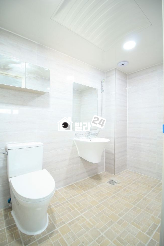 경기 군포시 부곡동 ✠✠ 의왕역 도보OK 복층!!! ✠✠ 편의시설 굿!!! 알짜배기!!! 구조도 너무 좋고 테라스도 넉넉해요~~~ 꼭 보세요~~~~♡♡♡ 분양 매물번호 33594 사진 9