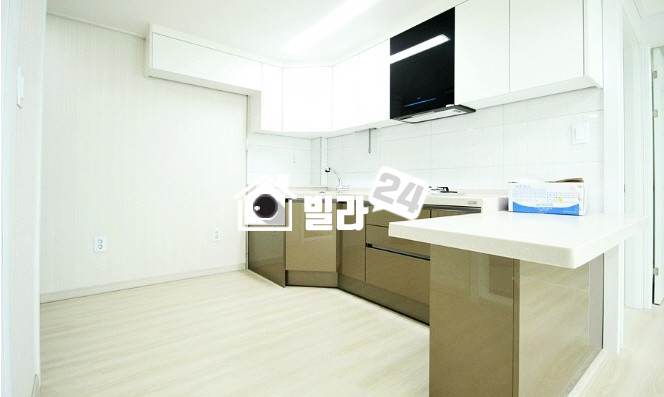 경기 수원팔달구 우만동 ◈◈ 우만동신축 쓰리룸!! ◈◈모던&세련된 인테리어!!! 접근성 좋은 이 곳~~!!! 꼭 보셔야 할 집이에요~~~❤❤❤ 분양 매물번호 33668 사진 3