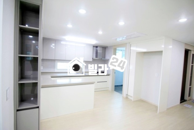 경기 수원팔달구 우만동 ✿✿ 우만동 수원월드컵경기장 신축 ✿✿ 위치 GOOD 치안 GREAT 상권 exellent! ☻ 심 플 깔 끔 ☻ 신혼집!!!! 동수원사거리도 가까워요~~!!!!! 분양 매물번호 33458 사진 3