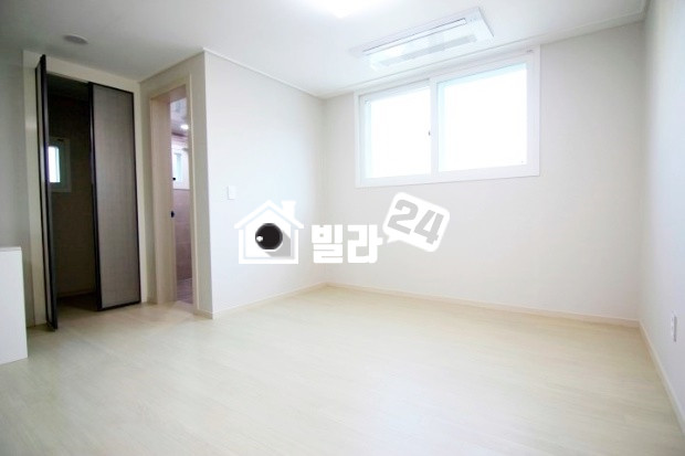 경기 수원팔달구 우만동 ✿✿ 우만동 수원월드컵경기장 신축 ✿✿ 위치 GOOD 치안 GREAT 상권 exellent! ☻ 심 플 깔 끔 ☻ 신혼집!!!! 동수원사거리도 가까워요~~!!!!! 분양 매물번호 33458 사진 4
