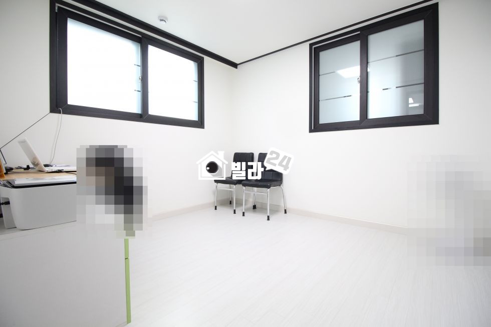 경기 군포시 당동 ●● 군포역 초역세권 #신축# ●● 딱좋은구조!!! 위치좋아요!!!! 심플하고 고급적인 ✨ 인테리어 ✨ 추천드리는 집이에요~~~❤❤❤ 분양 매물번호 33762 사진 5
