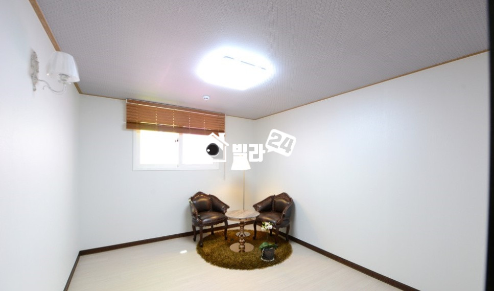 경기 군포시 금정동 ◎◎ 금정동 대단한!!! 쓰리룸!!! ◎◎ 거주하시기 너무 좋은 곳!!!! 냉장고자리 충분해요!!!! 여러모로 딱인 현장이에요~~!!!!!!! 분양 매물번호 33772 사진 5
