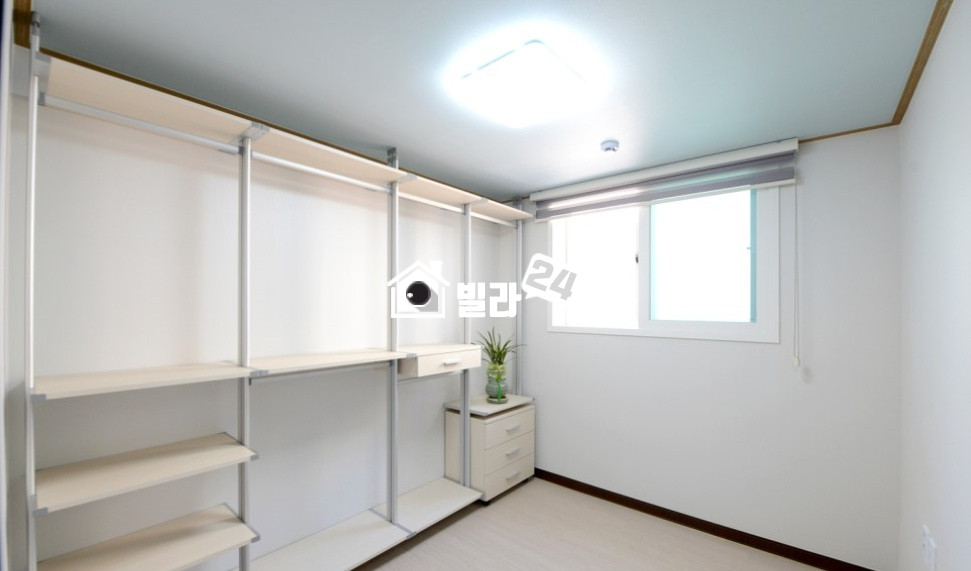 경기 군포시 금정동 ◎◎ 금정동 대단한!!! 쓰리룸!!! ◎◎ 거주하시기 너무 좋은 곳!!!! 냉장고자리 충분해요!!!! 여러모로 딱인 현장이에요~~!!!!!!! 분양 매물번호 33772 사진 6