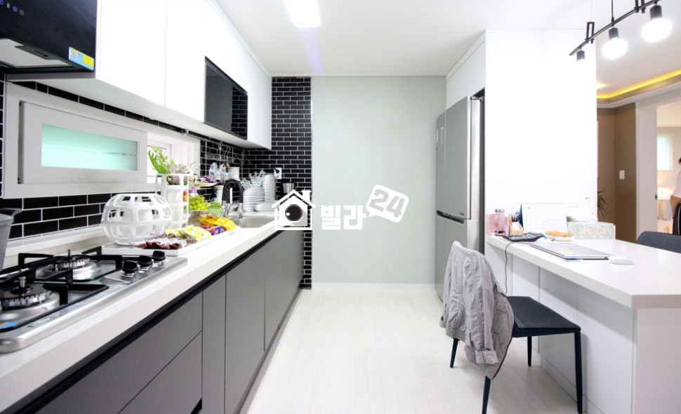 경기 군포시 금정동 ✥✥ 금정동 3ROOM ✥✥ 금정초등학교 가까워요~~~!!!!! 주거지라 조용해요~~~!!!!! 구조완벽&내진설계 신축!!!!! 살기편한 동네에요~~~!!!!! 분양 매물번호 33769 사진 4