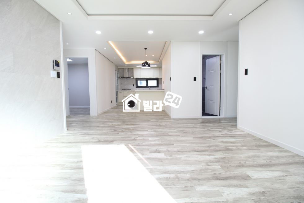 서울 도봉구 쌍문동 ■□쌍문역 초역세권 도보3분□■ 넓은 거실과 주방 / 퍼펙트한 구조★ +붙박이장 옵션 분양 매물번호 34111 사진 2