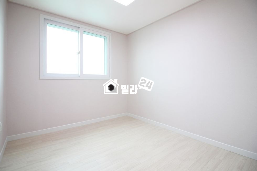경기 수원팔달구 고등동 ☞『나만의 야외 공간을 창조하다』☜ ★테라스 매물!! 아이들이 너무 좋아하는 집!★우리집에서 바베큐 파티 할래?★ 분양 매물번호 30147 사진 6