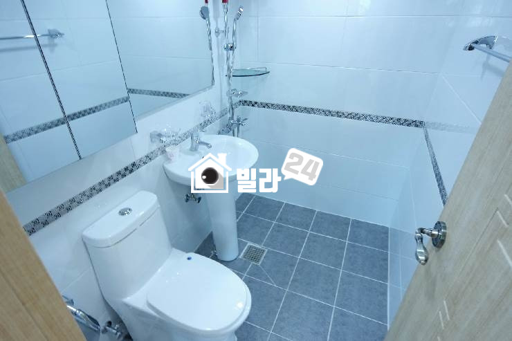 경기 안양만안구 안양동 ●kcc정품샷시●e/v●cctv●동화자연마루●참숯몰딩 분양 매물번호 32319 사진 7