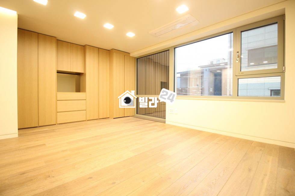 서울 강남구 청담동 ✖강남구청역 3분 1.5룸✖ ▶넓~~은 거실과 큰 방으로 1인, 신혼부부, 소가족 모두 OK!!◀ 갭투자도 가능합니다** 분양 매물번호 33042 사진 1