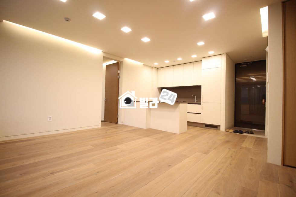 서울 강남구 청담동 ✖강남구청역 3분 1.5룸✖ ▶넓~~은 거실과 큰 방으로 1인, 신혼부부, 소가족 모두 OK!!◀ 갭투자도 가능합니다** 분양 매물번호 33042 사진 2