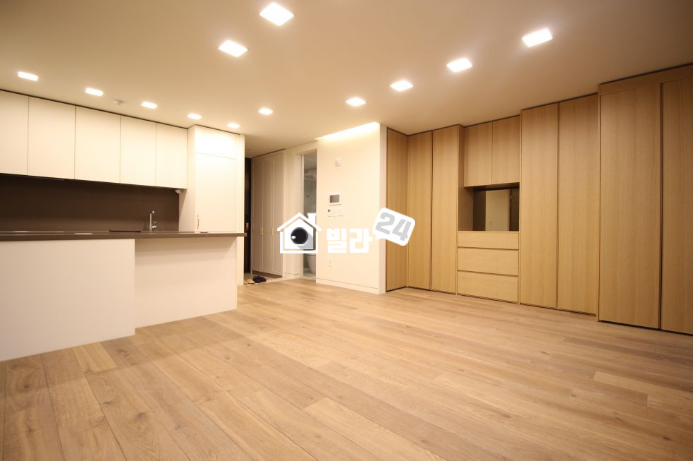 서울 강남구 청담동 ✖강남구청역 3분 1.5룸✖ ▶넓~~은 거실과 큰 방으로 1인, 신혼부부, 소가족 모두 OK!!◀ 갭투자도 가능합니다** 분양 매물번호 33042 사진 3