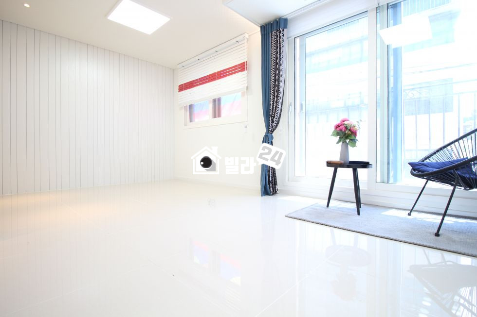 서울 강남구 역삼동 【*역삼역 도보6분*】 ■1.5룸 ■풀옵션 ■거주와 투자 모두 가능 ■최고급자재 ■일렬주차장 분양 매물번호 32711 사진 1