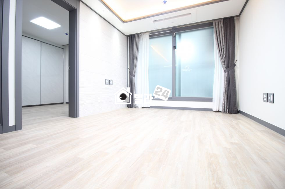 서울 서초구 서초동 ●서초동 최강학군(서울고,상문고,서초중,신중초)● 넓은거실, ㄷ주방, 붙박이장 옵션◀◁ 분양 매물번호 32689 사진 1