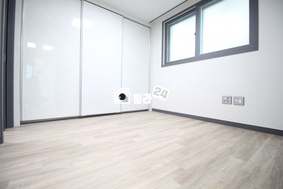 서울 서초구 서초동 ●서초동 최강학군(서울고,상문고,서초중,신중초)● 넓은거실, ㄷ주방, 붙박이장 옵션◀◁ 분양 매물번호 32689 사진 4