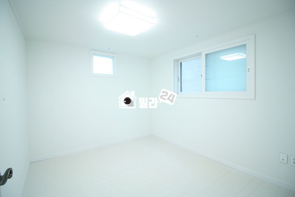 서울 금천구 독산동 ✨✨ 금천구청역 인근!!! 신축!!! ✨✨ 깔끔한 인테리어 구조~~!!!! 남은세대수 많지 않아요~~~!!!! 좋은집에서 행복하게 살아보아요~~~♥♥ 분양 매물번호 33297 사진 3
