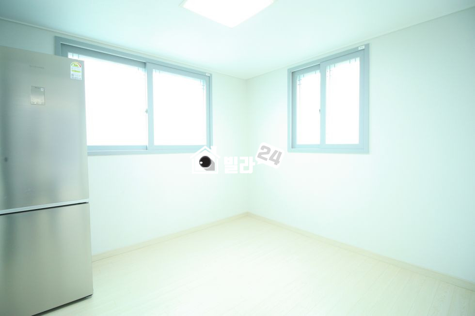서울 금천구 독산동 ✥✥ 독산역 도보가능!!! 와우!!! ✥✥ 홈플러스 이용하기 좋아요!!! 위치도 좋고!!! 구조도 좋은!!!! 보기드문 투룸 현장이에요~~~~!!!! 분양 매물번호 33299 사진 4