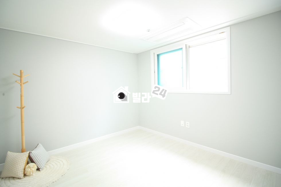 서울 중랑구 중화동 ♠♠ 상봉역!! 호재많은!! 신축!! ♠♠ 전철역 도보로 가능~~!!!! 상봉초등학교 가까워요~~!!! 홈플러스까지~~!!! 너무 좋은 위치의 현장이에요~~!!!! 분양 매물번호 34347 사진 4