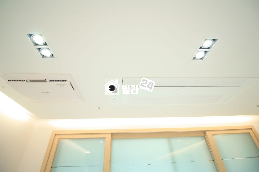 서울 마포구 망원동 ✿✿ 망원동 포룸!!! 망리단길!!!! ✿✿ 구조도 너무 완벽한 집~~!!! 다용도실도 넉넉해요~~!!!!☻ 보시면 더욱 좋으실꺼에요 ☻ 분양 매물번호 33783 사진 2