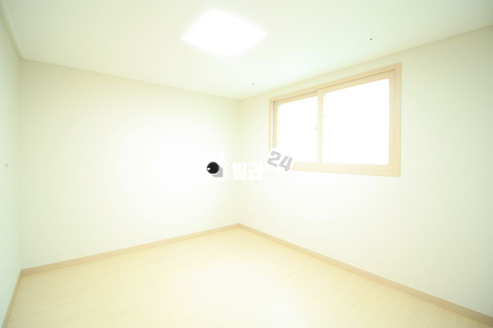 서울 마포구 망원동 ✿✿ 망원동 포룸!!! 망리단길!!!! ✿✿ 구조도 너무 완벽한 집~~!!! 다용도실도 넉넉해요~~!!!!☻ 보시면 더욱 좋으실꺼에요 ☻ 분양 매물번호 33783 사진 7