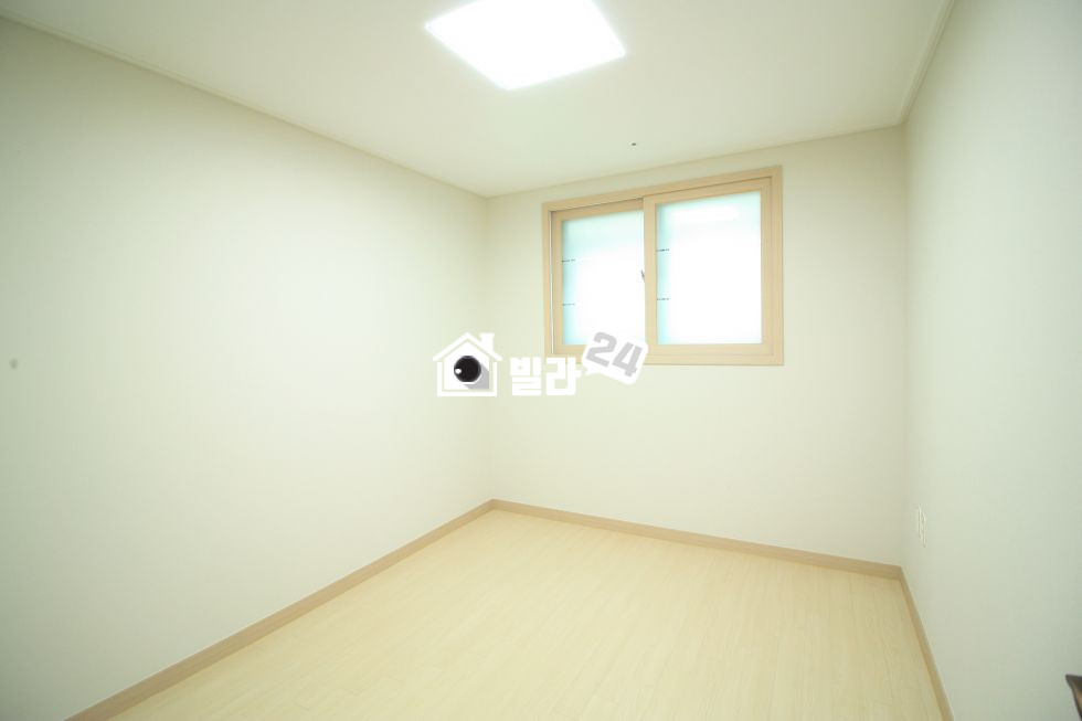 서울 마포구 망원동 ✿✿ 망원동 포룸!!! 망리단길!!!! ✿✿ 구조도 너무 완벽한 집~~!!! 다용도실도 넉넉해요~~!!!!☻ 보시면 더욱 좋으실꺼에요 ☻ 분양 매물번호 33783 사진 8