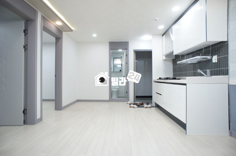 경기 성남중원구 성남동 ★【BEST 현장~ 분당선 & 8호선 ♬】 ★ 교통최고~!! 이지역은 2룸이 별로 없어요!!♬ 부족함이 없는 추천매물♥ 분양 매물번호 30352 사진 3