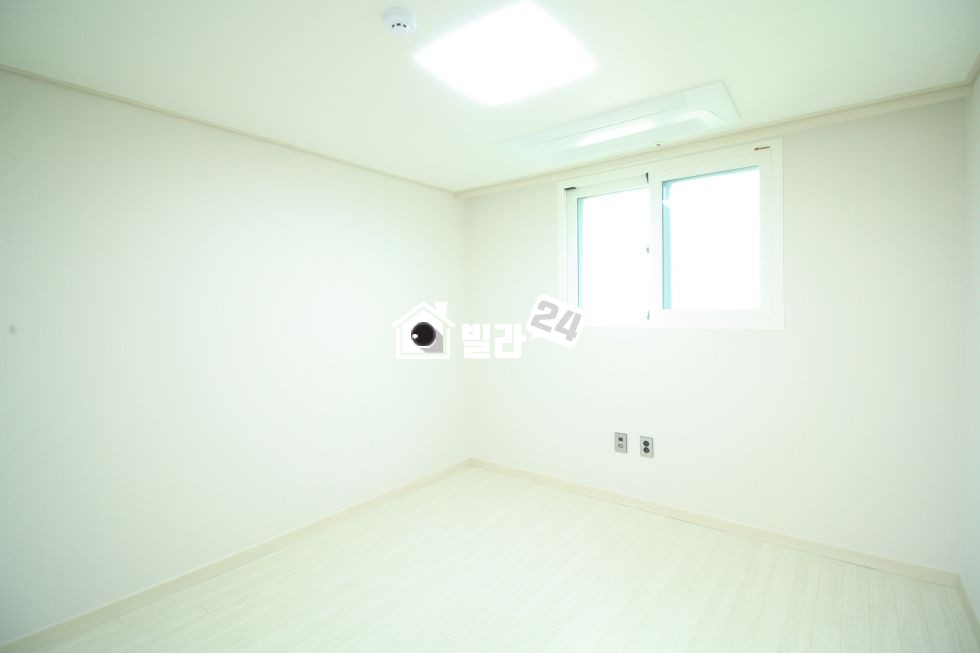 서울 도봉구 창동 ♣♣ 창동역!!! 더블역세권 OK!!! ♣♣ 주거지라 조용하고 살기좋은 동네에요~~!!!! 창동 개발호재도 GOOD~~!!!!!! 깔끔한 인테리어에 아늑한 신축빌라입니다~~~❤❤ 분양 매물번호 33483 사진 4