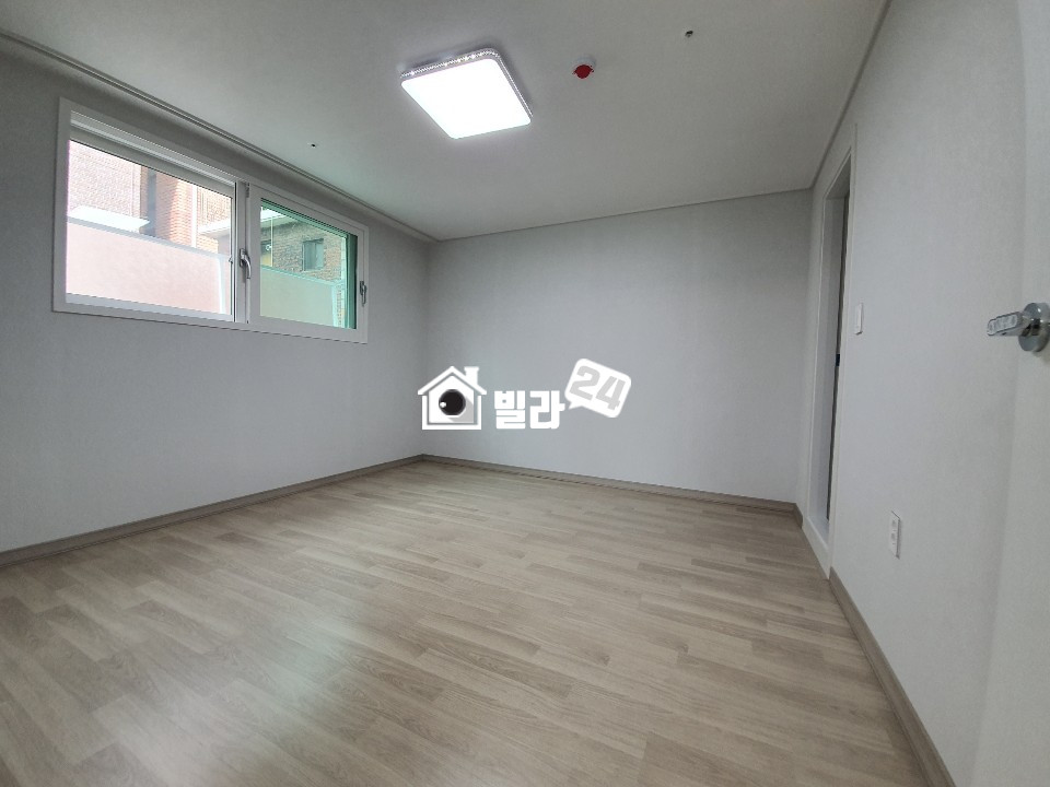 서울 도봉구 창동 ♥ 주방 거실 정말 운동장... 거실큰거 좋아하신다면 서울 통틀어 바로 이집입니다 놓치지마세요 !!! 분양 매물번호 31946 사진 3