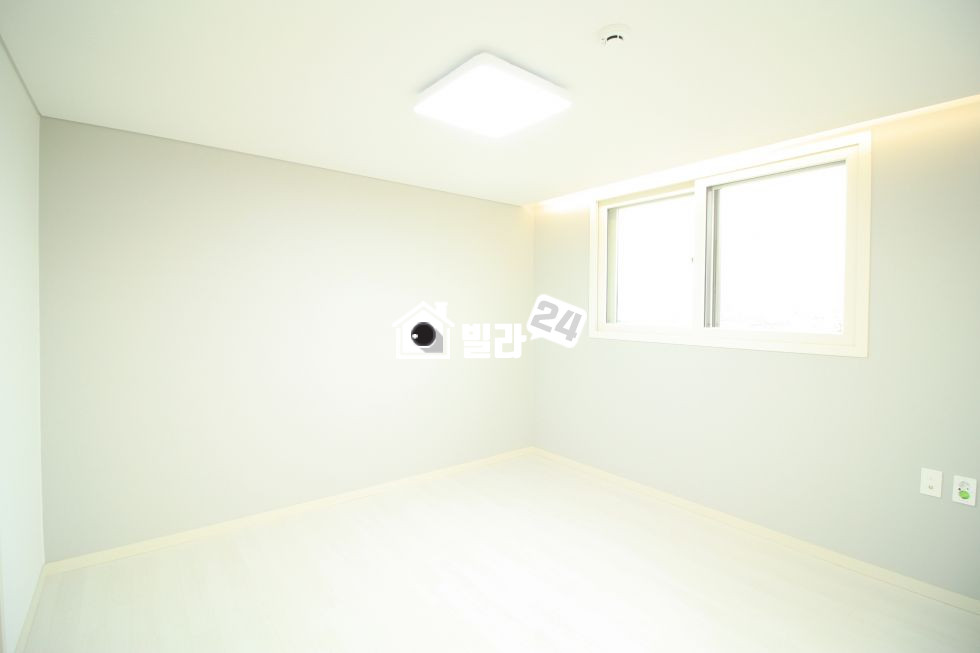 경기 안양동안구 관양동 ★★ 관양동 흔치않은 복층현장!!! ★★ 학의천이 흐르는 이곳~~!!! 주변 먹거리 상권도 잘 갖췃어요~~!!!! 너무나 멋진 현장이에요~~!!!!!! 분양 매물번호 34090 사진 3