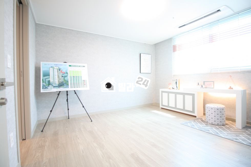 서울 동대문구 장안동 ☞ ~ ★ 동대문구 장안동, 구조 잘빠졌습니다 시스템에어컨2대/ 식탁/ 화장실 예쁜 집 ♥/ 분양 매물번호 32086 사진 3