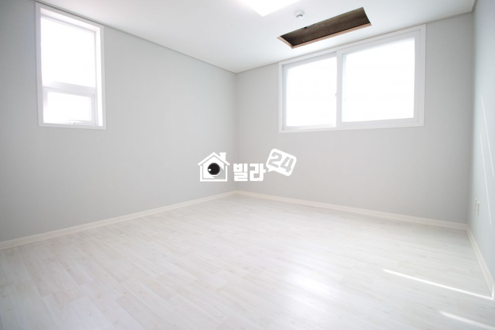 경기 안양만안구 안양동 ♬(클릭 ☞ 안양동 복층 ) ♬ 대가족 / 동물키우시는분들 맞춤형 테라스 + 복층 분양 매물번호 30366 사진 8