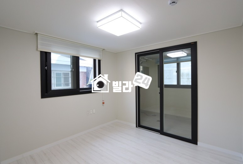 서울 동작구 상도동 장승배기역 도보1분!! 의정부에서 인천까지 가로지르는 7호선 하나면 끝이죠!!!! 분양 매물번호 34559 사진 5