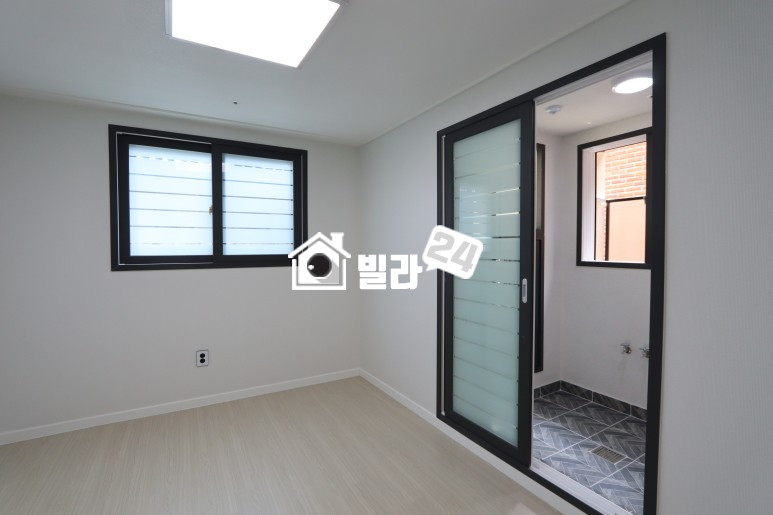 서울 동작구 신대방동 ★★신대방역 걸어서 3분~ 방이 너무 넓어 4인가족도 충분합니다~~~ 분양 매물번호 34608 사진 4