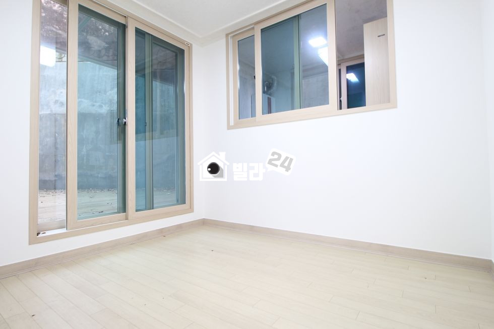 경기 시흥시 대야동 ▶ 시흥시 시원한 구조 4룸 ◀ 주변 영화관 학군 / 공원 인접 분양 매물번호 30389 사진 6