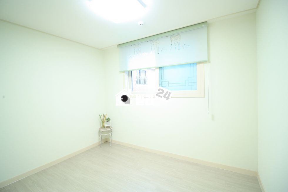 서울 강북구 수유동 ✦✦ 수유동!! 쓰리룸!! 넓은평수!! ✦✦ 초,중,고등학교 학군도 좋아요~~!!!! 이쁜자재와 주방인테리어 굿~~!!!!! 다용도실도 커요~~!!!!!! 구경오세요~~~❣❣❣ 분양 매물번호 33505 사진 6