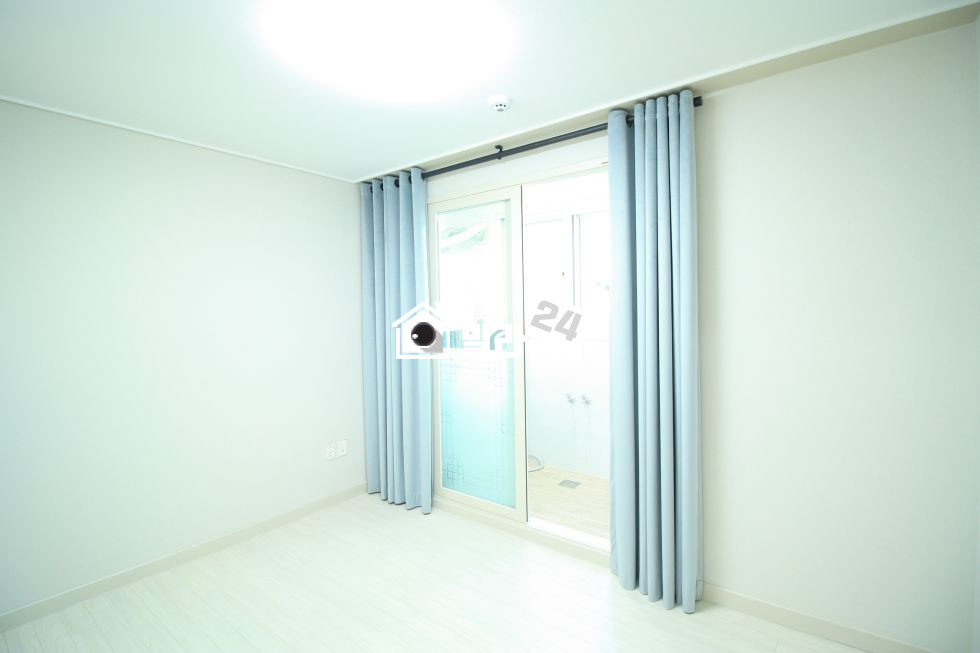 서울 노원구 상계동 ➽➽ 노원역 가까운 쓰리룸 신축 ➽➽ 아파트밀집~~~!!! 학군도 너무좋아서 아이키우시기 좋아요~~!!!! 주거지라 너무 살기 좋은 동네에요~~!!!! ❤ 드레스룸 ❤ 기분까지 좋아지는 멋진 집이에요~~~!!!!! 분양 매물번호 33098 사진 5