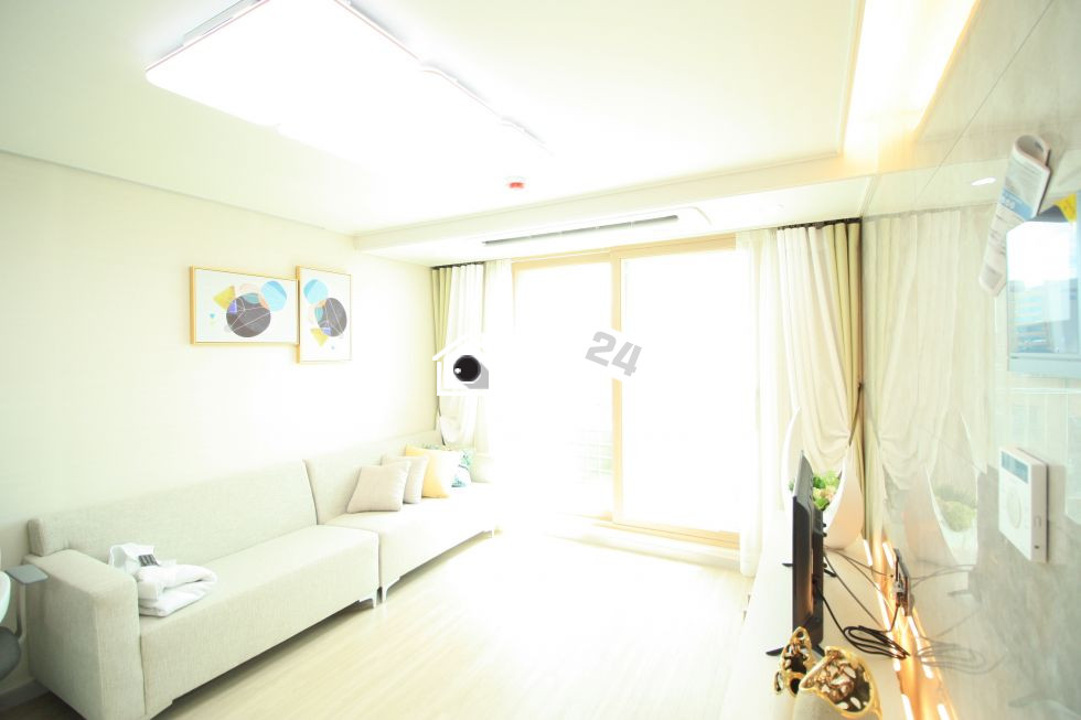 서울 성북구 상월곡동 ✣✣ 돌곶이역 도보로 간편한 위치 ✣✣ 학군 ☻ 은행 ☻ 약국 ☻ 북부간선도로 ☻ 너무 좋은 상권!!! 인프라 위치 너무 좋아요~~~~★★★ 분양 매물번호 32640 사진 1