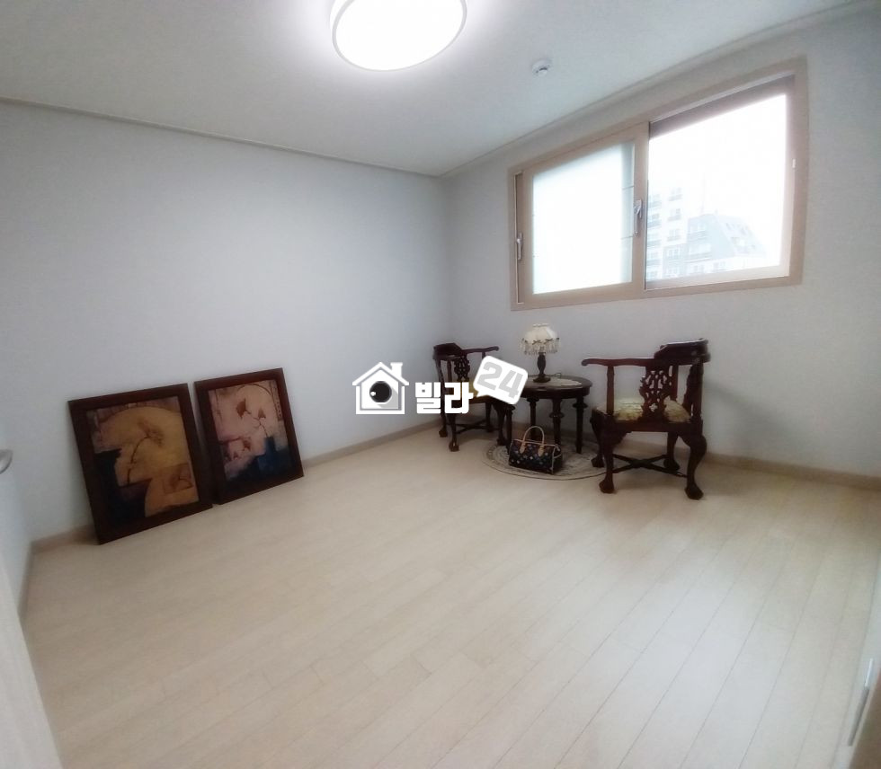 서울 금천구 시흥동 ◈ 투룸/ 거실 넓게 나온 집! 초등학교 도보가능 / 신혼부부 강력추천! 분양 매물번호 34944 사진 4