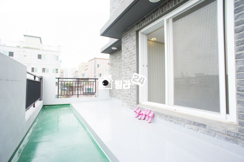 경기 안양만안구 안양동 ☞『너무너무 저렴한 복층!!! 잔여세대 특가할인입니다』☜ ★ 저렴한 가격으로 만나보는 복층 + 테라스까지!!★ 분양 매물번호 30467 사진 11