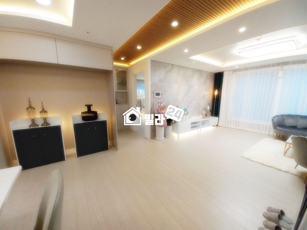 서울 광진구 중곡동 @ 중곡역세권! 넓은 쓰리룸 / 거실주방 넓은 집! 초등학교 바로 앞~ 분양 매물번호 34932 사진 1