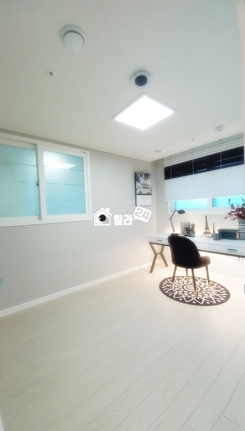 서울 광진구 중곡동 @ 중곡역세권! 넓은 쓰리룸 / 거실주방 넓은 집! 초등학교 바로 앞~ 분양 매물번호 34932 사진 7