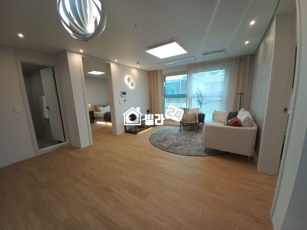 서울 서초구 방배동 ▣ 사당역세권 / 초등학교 옆 / 거실 넓은 쓰리룸 / 귀한 잔여세대 ▣ 분양 매물번호 34915 사진 2