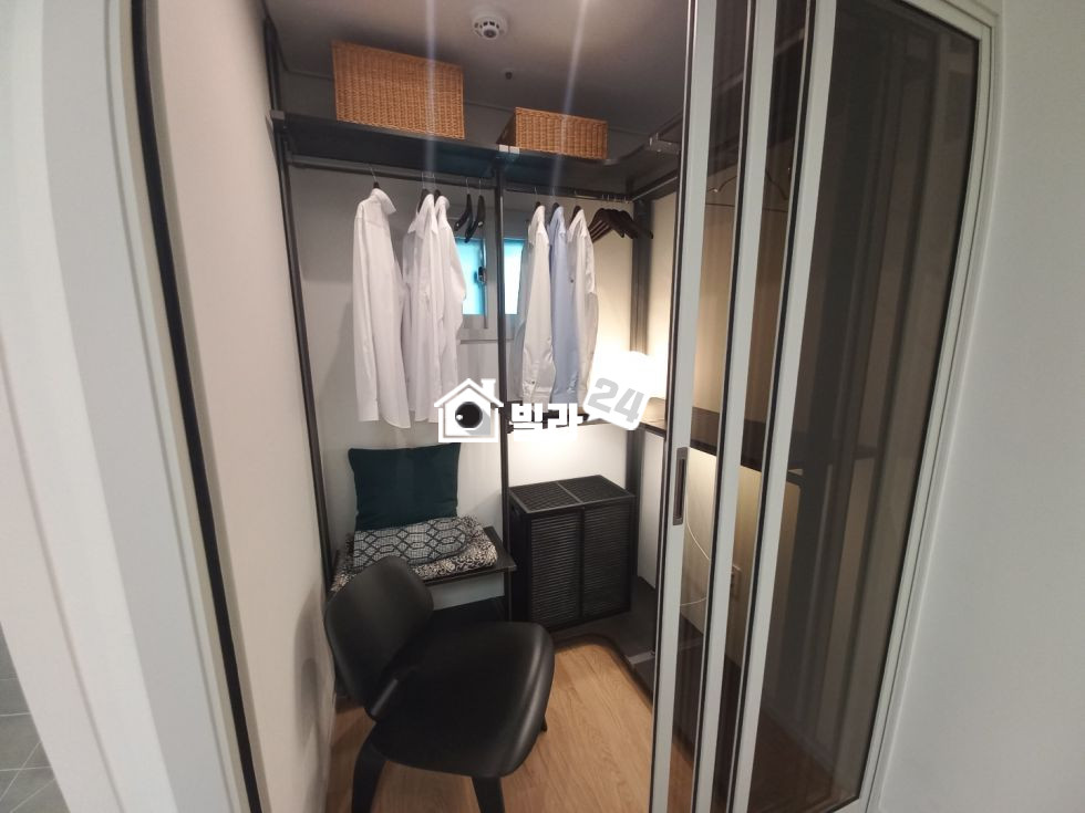 서울 서초구 방배동 ▣ 사당역세권 / 초등학교 옆 / 거실 넓은 쓰리룸 / 귀한 잔여세대 ▣ 분양 매물번호 34915 사진 7