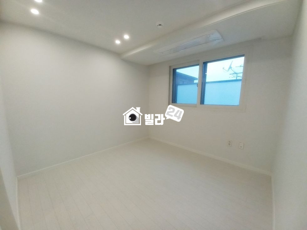 서울 금천구 독산동 ★금천구청역세권 / 독산동 귀한 쓰리룸 / 투룸도 있어요 / 인테리어 너무 깔끔 ,수납공간 많아요!! 분양 매물번호 34779 사진 7