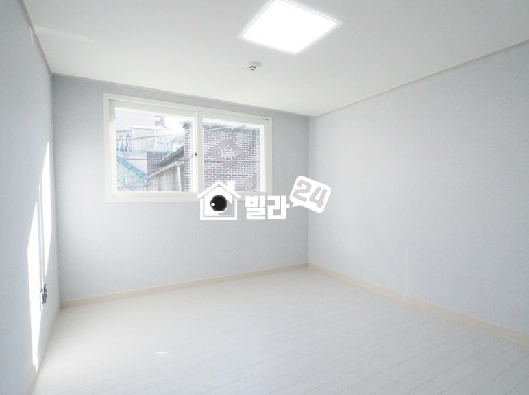 서울 강동구 명일동 ✡✡ 5호선 명일역 도보 OK 화려한 투룸 현장 ✡✡ 편의시설 다양한 동네~~~!!! 병원✔ 약국✔ 은행✔ 아파트단지 밀집✔ 홈플러스✔ 생활권 너무 좋아요~~~!!!!! 언른 보세요~~~!!!!!! 분양 매물번호 32578 사진 3